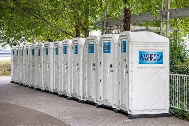 Best Portable restroom trailer rental  in Stillwater, MN